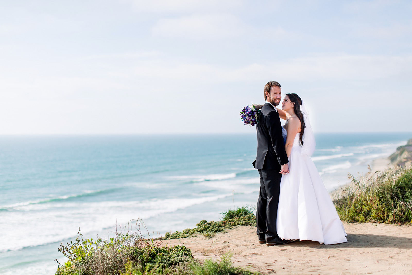 Wedding on a cliff in Del Mar California