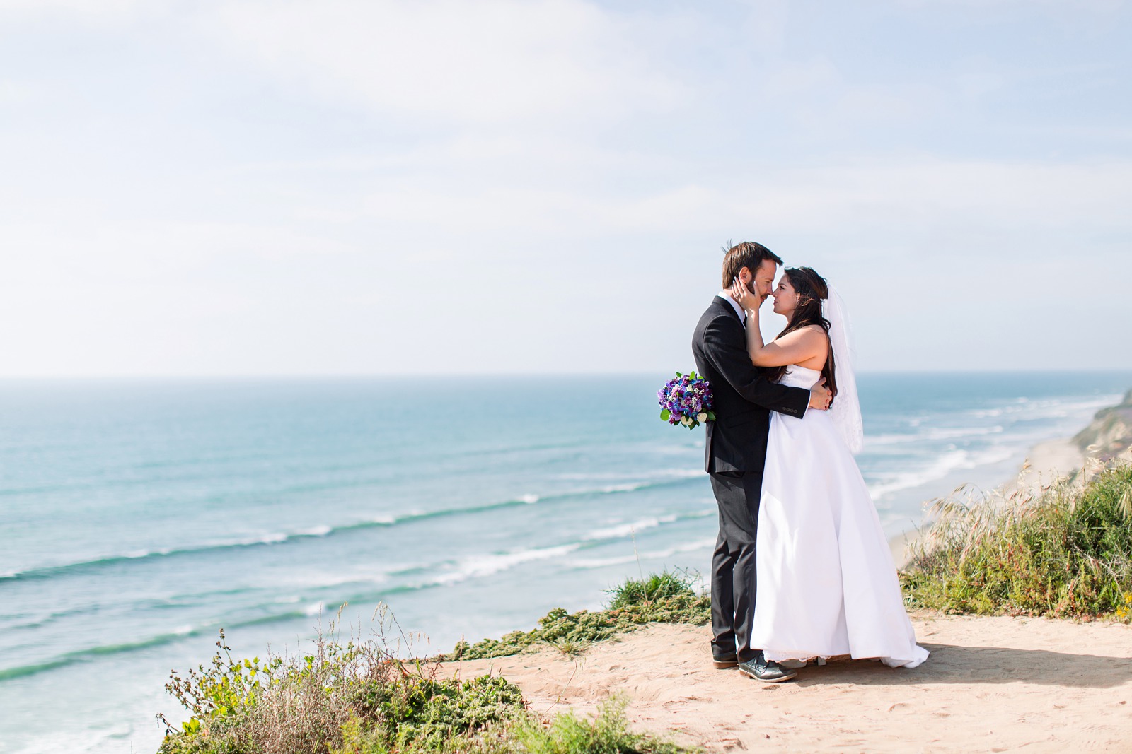 Wedding on a cliff in Del Mar California