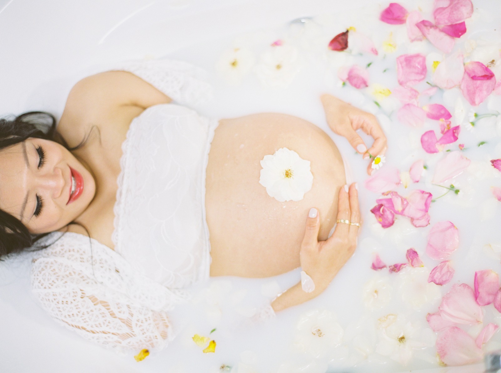 Milk Bath Maternity Session with Flowers